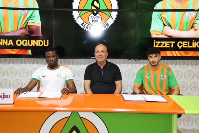 Fenerbahçe'ye imza atacağı konuşulan Uchenna Ogundu'dan sürpriz transfer