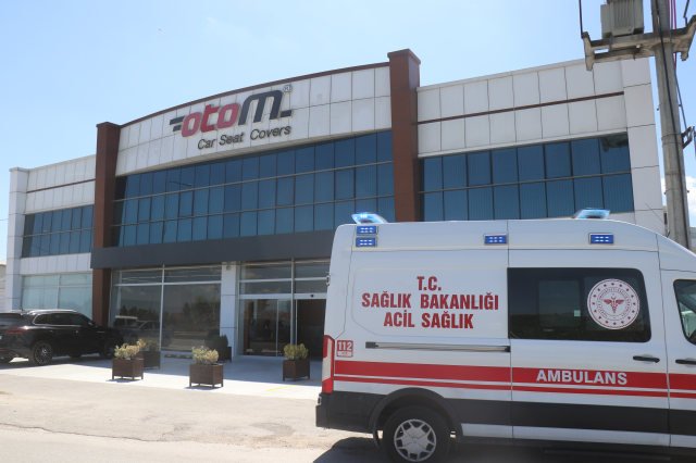 Gemlik depreminden dakikalar sonra fabrikanın tavanı çöktü, 3 işçi göçük altında kaldı