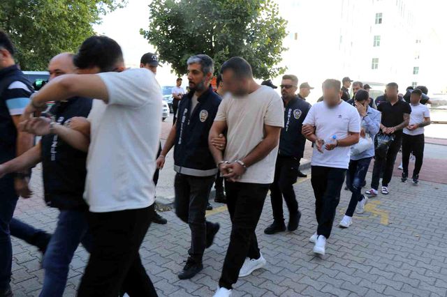 Önce eskort, sonra avukat oldular! 11 milyonluk vurgun