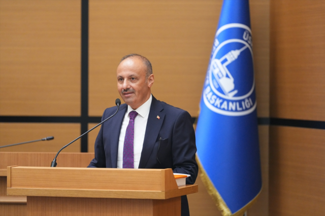 Üsküdar Belediye Meclisinde baklava tartışması nedeniyle oturuma ara verildi