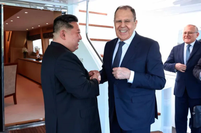 Kuzey Kore lideri Kim'den, Ukrayna'ya karşı Rusya'ya 'koşulsuz destek' açıklaması