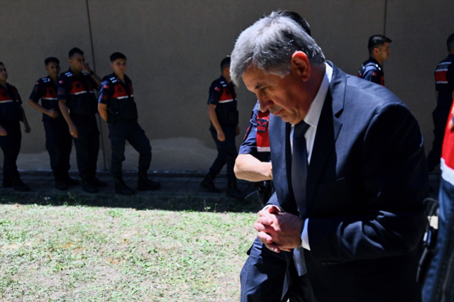 Grand Kartal Otel'in en kıdemli çalışanı: Yangın alarmı nasıl çalışır bilmiyorum