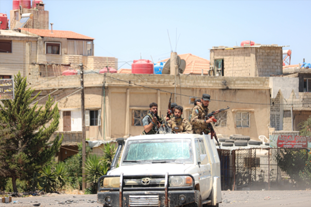 İsrail'den Suriye'nin başkenti Şam'da peş peşe saldırlar! Cumhurbaşkanlığı Sarayı hedef alındı