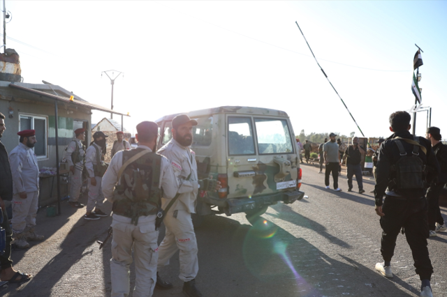 Suriye Cumhurbaşkanı Şara: Şam'da kalıp Suriye'nin her karış toprağını savunacağım