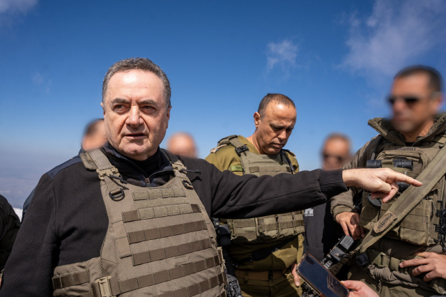 Suriye Cumhurbaşkanı Şara: Şam'da kalıp Suriye'nin her karış toprağını savunacağım