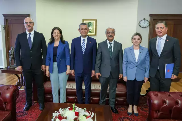 DEM Parti'den CHP'ye ziyaret
