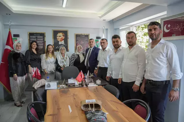 Mahalle 1 günlüğüne kadınlara emanet edildi