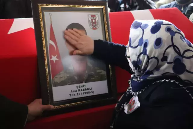 Gaziantep'te vicdanları sızlatan olay: Şehit annesi oğlu tarafından dolandırıldı