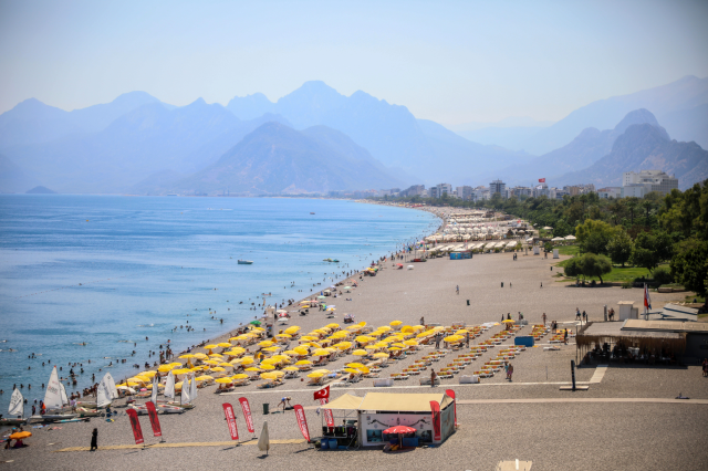 Antalya'da 95 yılın temmuz sıcaklık rekoru kırıldı