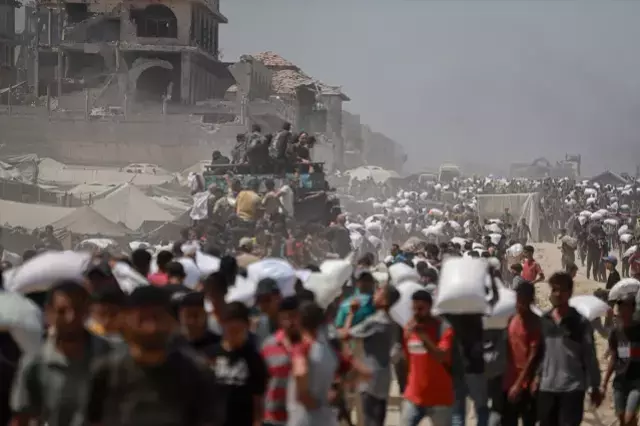 Böyle hainlik olmaz! Yardım dağıtımı sırasında ateş açıldı