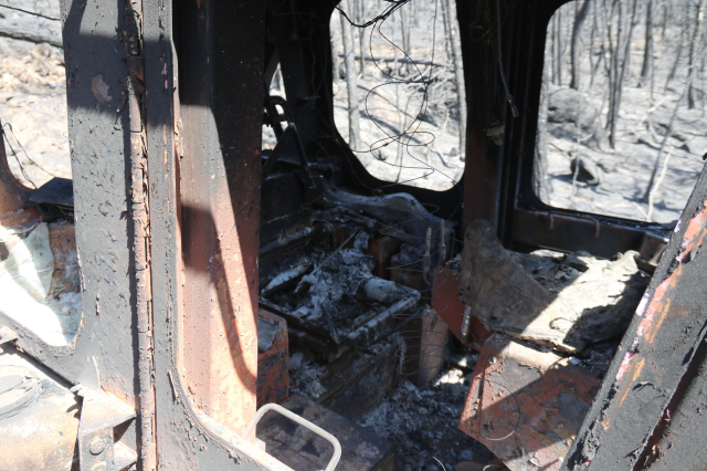 10 orman işçisinin şehit olduğu alan! Araçlar küle dönmüş, yerde sürükleme izleri