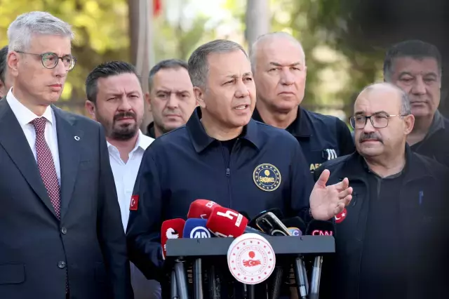 Depremin vurduğu Sındırgı havadan görüntülendi! İşte yıkılan bina sayısı