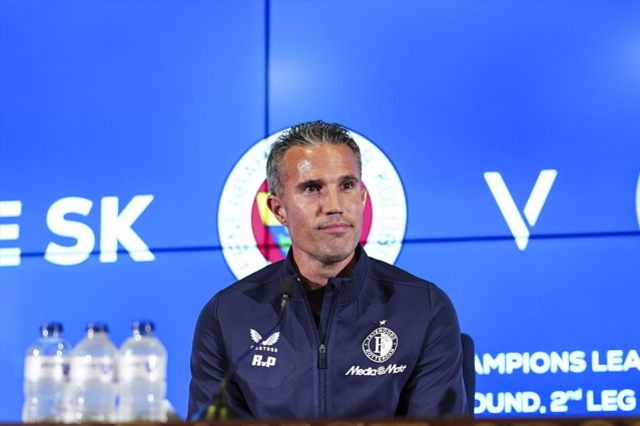 Kazanırlarsa sevinecek mi? Van Persie'den olay açıklama