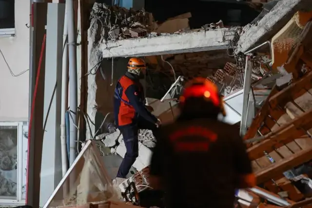Balıkesir'deki 6.1 depremde gözaltına alınanlarla ilgili karar