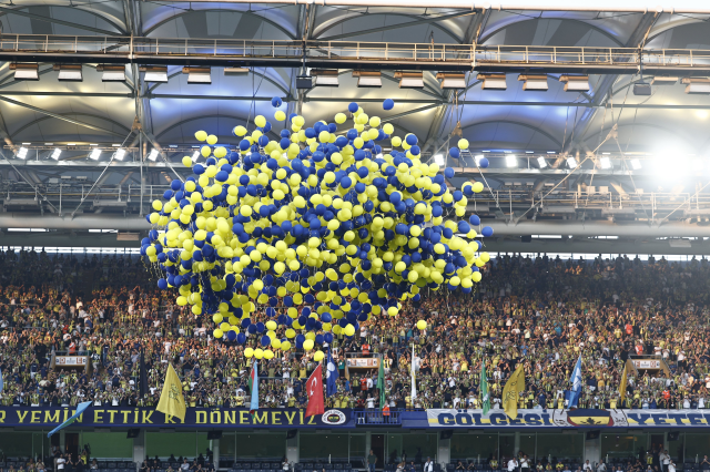 Fenerbahçe'den duygulandıran hareket! 1907 adet balon uçuruldu