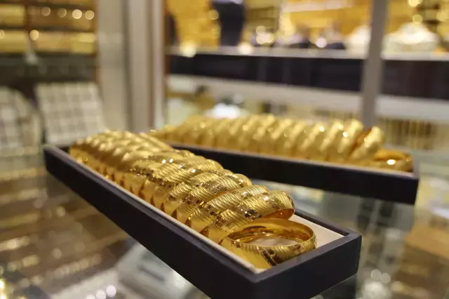 Kuyumcular gram altın için yıl sonunu işaret etti: 6 bin lira olacak