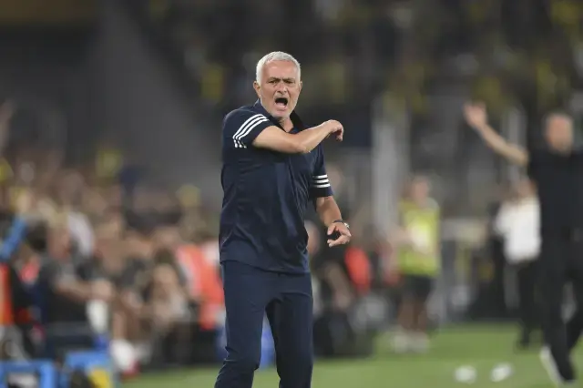 Mourinho'dan maç biter bitmez flaş açıklama