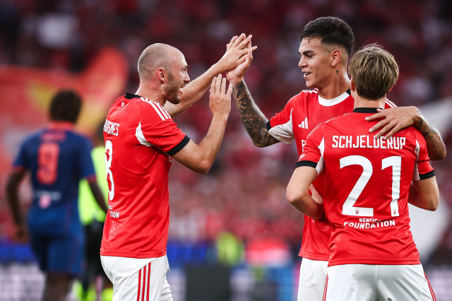 Fenerbahçe'nin play-off'taki rakibi Benfica oldu