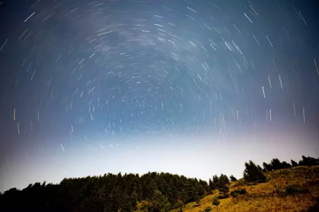 Perseid meteor yağmuru Türkiye semalarında büyüledi