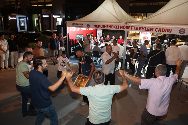 Memur-Sen, 81 ilde toplu sözleşme tekliflerini protesto için çadır kurdu