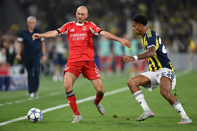 Atılan manşetler bomba! Bütün ülke Fenerbahçe-Benfica maçını konuşuyor