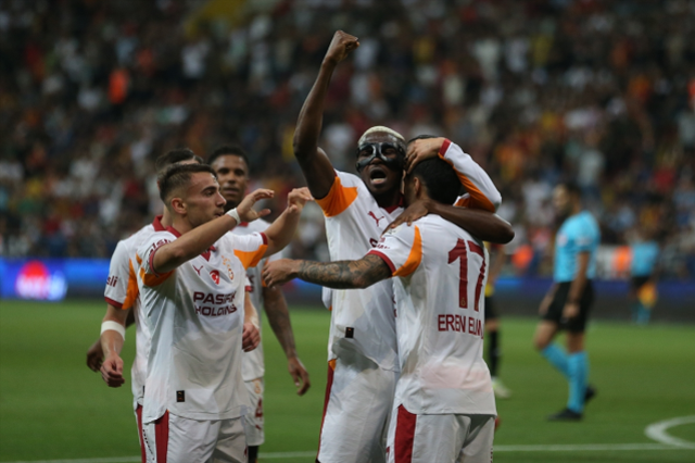 Galatasaray Kayserispor’u 4-0’la Geçti: Elmalı ve Osimhen Fırtınası