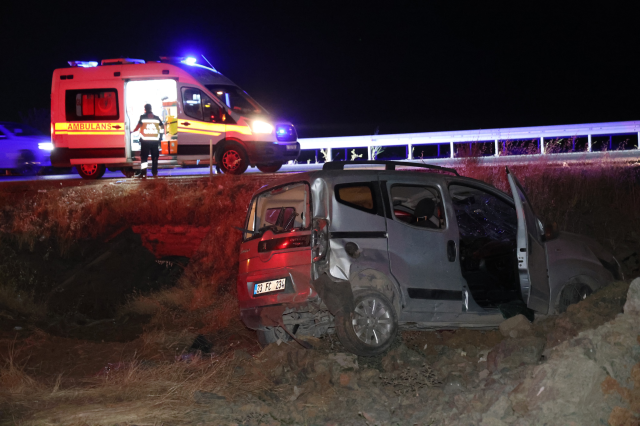 Bingöl karayolunda feci kaza: 4'ü ağır 9 yaralı
