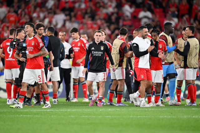 Portekiz Basını Benfica’nın Şampiyonlar Ligi Biletini Alışverişteki Başarıyla Kutluyor: Kerem Aktürkoğlu’nun Gecesi