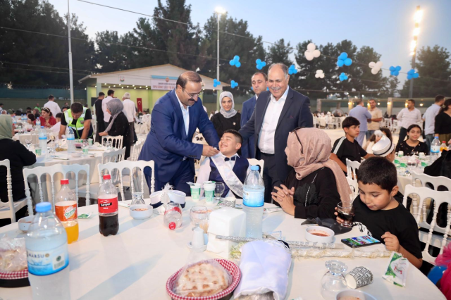 Büyükşehir Belediyesi, Yetim ve İhtiyaç Sahibi Çocuklar İçin Toplu Sünnet Şöleni Düzenledi