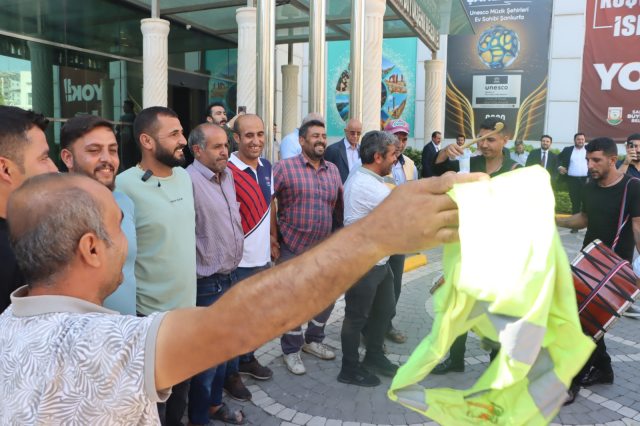 Şanlıurfa'da Geçici İşçilerin Hayali Gerçek Oldu: Daimi Kadro Müjdesi