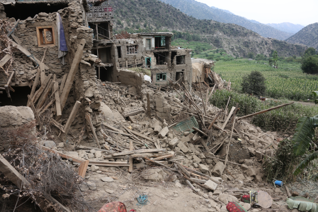Afganistan'da deprem