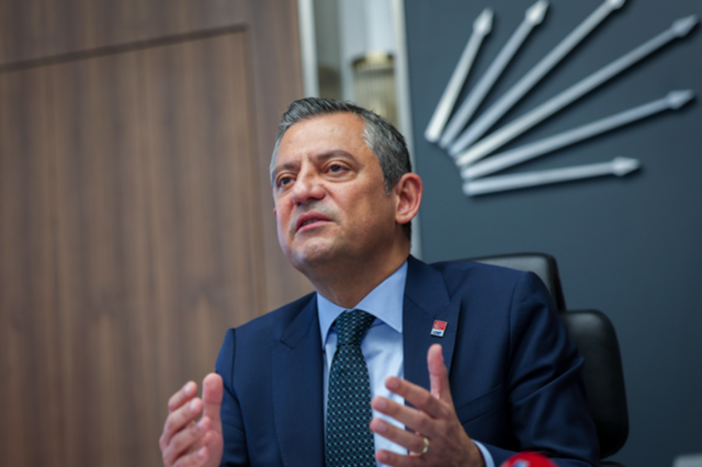 CHP'de savunması istenen Gürsel Tekin, Özgür Özel'den randevu isteyecek