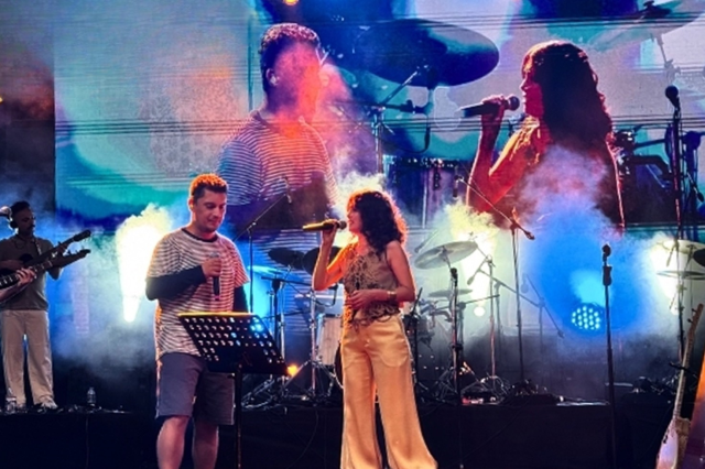 Dünya Barış Günü'nde Rewşan Çeliker ve Sinan Kaynakçı'dan Kürtçe düet