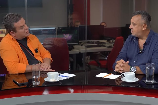 Hakan Solaker ile İçten Bir Yolculuk: Aile, Zorluklar ve Gazetecilik