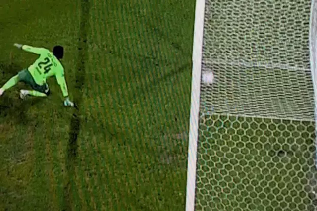 Fenerbahçe-Trabzonspor Maçı Gündemde: Gol İtirazı ve Hakem Kararı