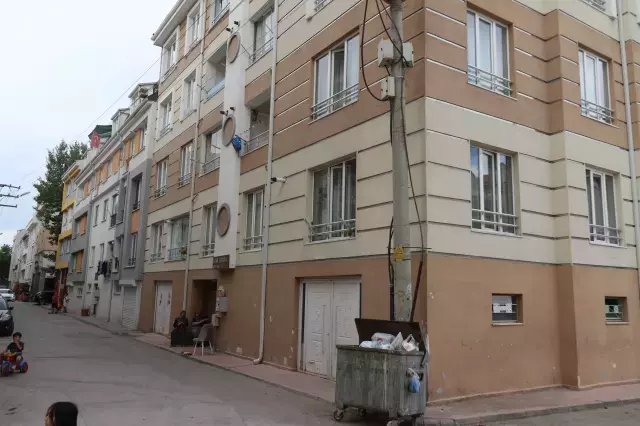 6 yaşındaki çocuk altın dolu kutuyu sokağa attı, bulan kadın kayıplara karıştı