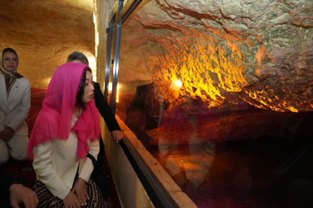 Şanlıurfa'yı ziyaret eden Japon Prensesi Mikasa'nın ilk durağı Balıklıgöl oldu