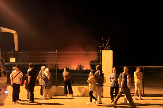 Muğla ve Antalya günlerdir yanıyor! Ekipler ölümden döndü, rüzgar alevleri harlıyor