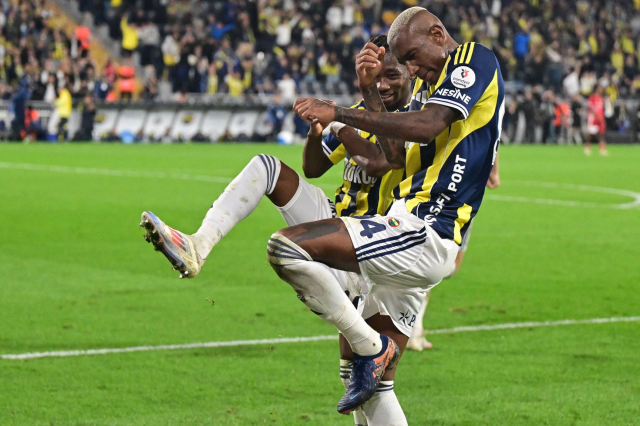 Fenerbahçe'den Kadıköy'de kritik 3 puan