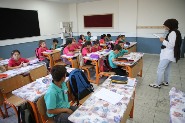 Bu köyün tamamı aynı soyadı taşıyor, kimse ismiyle anılmıyor