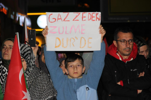 Sumud Filosu saldırısı Türkiye'yi ayağa kaldırdı! ABD Konsolosluğu taşlandı