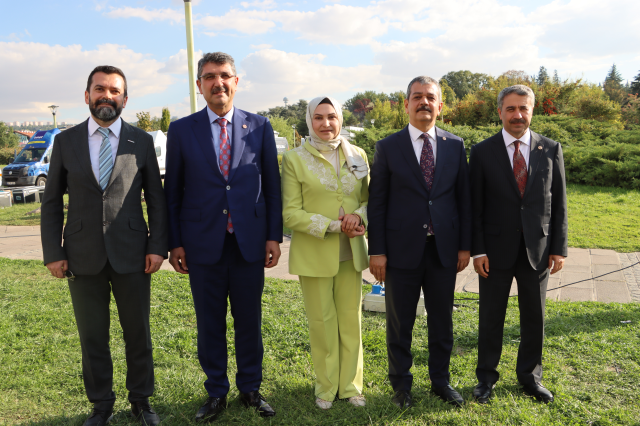 AK Partili Nasıroğlu canlı yayında müjdeyi verdi: Bir ilimiz büyükşehir oluyor