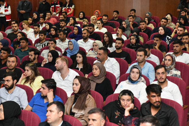 Şanlıurfa'da Yeni Evlenecek Çiftlere Eğitim Programı Düzenlendi