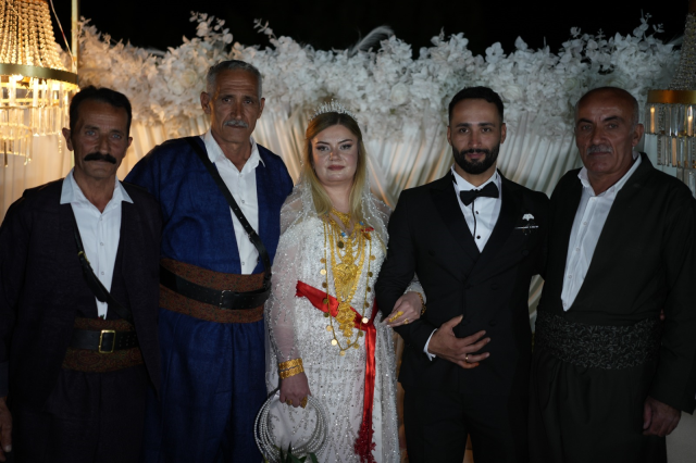 Şırnak'ta Jirki Aşireti'nden Görkemli Düğün: Damada 3 Milyon TL, Geline 1,5 Kilo Altın