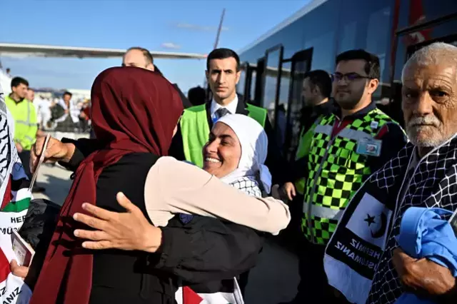 İsrail'in alıkoyduğu 36 Türk aktivist İstanbul'da