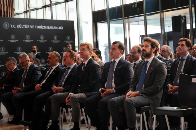 Bakan Ersoy duyurdu: Kültür-sanatta rekor yılı