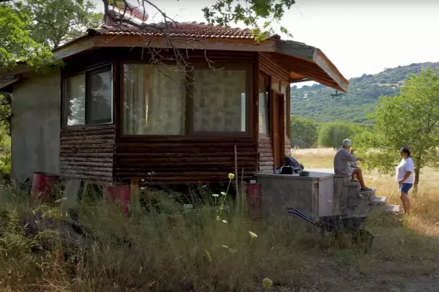 41 Yıldır aynı yerde yaşıyor! Ali Sürmeli'nin saklı hayatı