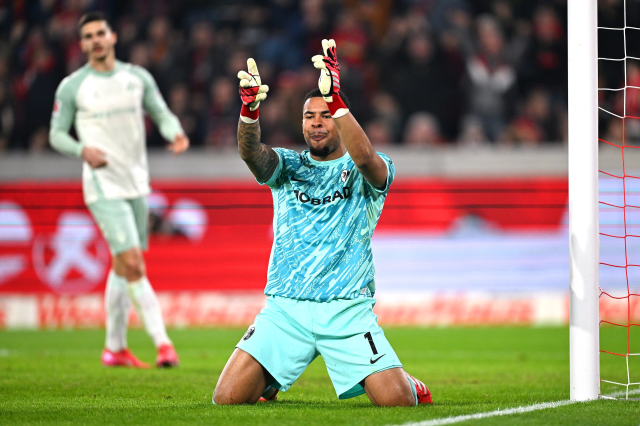 Son 5 penaltıyı kurtaran kalecinin hayatı değişiyor