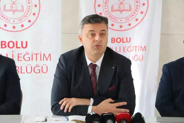 Öğretmenlerin artık bu kıyafetleri giymesi yasak
