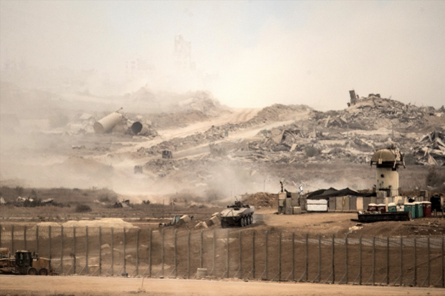 Ateşkesin ardından İsrail ordusu Gazze'den çekilmeye başladı